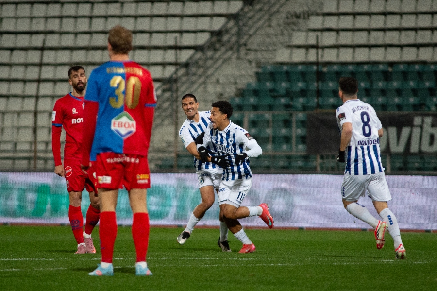 Εικόνα live 28807602/54173.jpg 