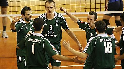 Συνεχίζει πρώτος και αήττητος…