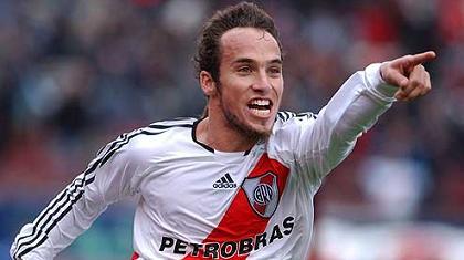 Φουλάρει για Μπελούσι