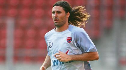 Θέλει τον Φερνάντες η Στεάουα!