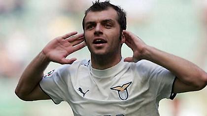 Αυξάνονται οι «μνηστήρες» για Πάντεφ