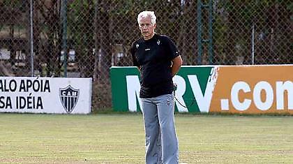 Προπονητής της Σάντος ο Λεάο!