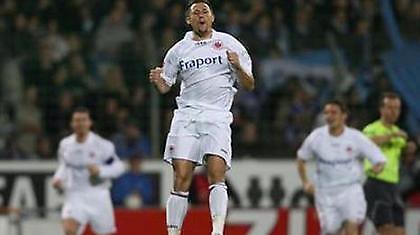 Στη Σάλκε ο Στράιτ