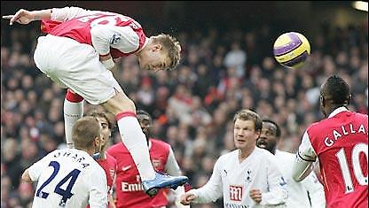 Premier League: Νικήτρια στο ντέρμπι η Αρσεναλ