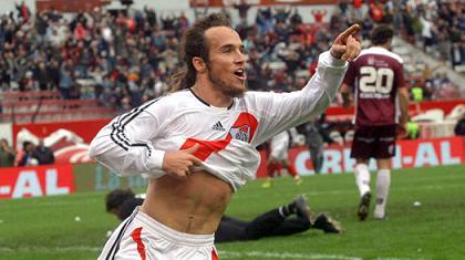 Ο Άγιος Βασίλης φέρνει… Μπελούτσι