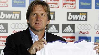 Σούστερ: «Ο Καλντερόν θα επιμείνει για τον Κακά»