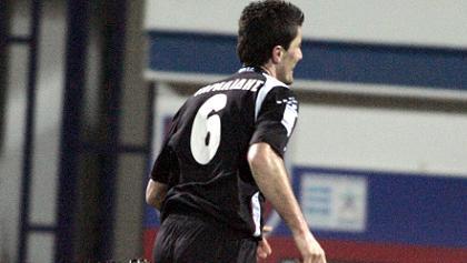 Τους «σκόρπισε» στην Πλατεία…