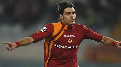 Περότα: «Να κλείσω την καριέρα μου στην Ρόμα»