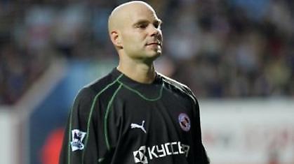 Ανανέωσε με Χάνεμαν η Ρέντινγκ