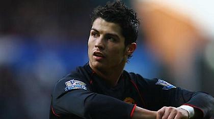 Κρ. Ρονάλντο: «Θα βελτιωθώ μέσα στο 2008»