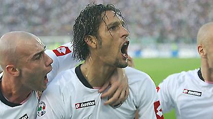 Παράθυρο για Αμάουρι από Ντοναντόνι