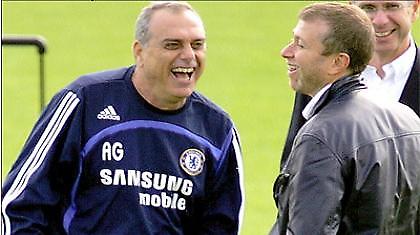 Γκραντ: «Δεν φεύγει κανένας!»