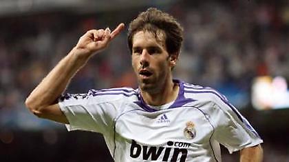 Και επίσημα ως το 2010 στη Ρεάλ ο Φαν Νίστελροϊ