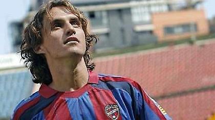 Τέλος από Λεβάντε Σάβιο και Στοράρι