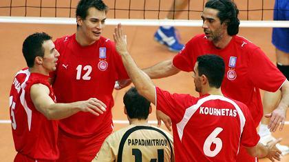 «Ερυθρόλευκος» περίπατος…