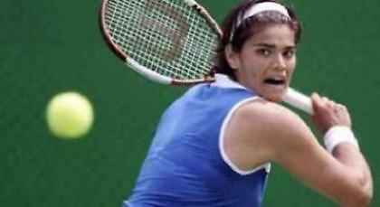 Ήττα και αποκλεισμός για τη Δανιηλίδου