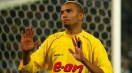 Μεσάνυχτα ο Αμορόζο