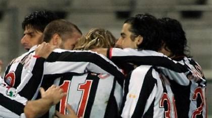 Πρόκριση-θρίλερ για «Γιούβε»