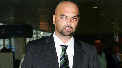 Επαφές με παίκτη-όνομα