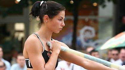 «Νοκ άουτ» η Μπαντούροβα