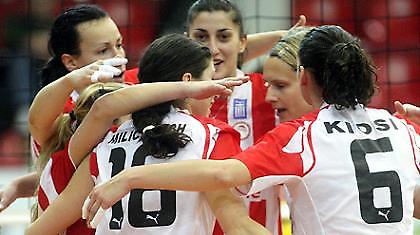 Εύκολη νίκη για τις γυναίκες του Ολυμπιακού