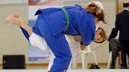 Χωρίς διάκριση Ασλανίδου, Λυμπεροπούλου