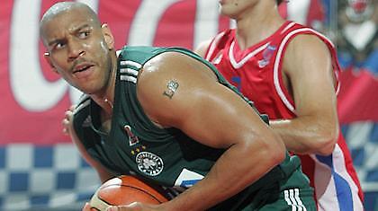 Στα «κυανέρυθρα» ο Μπάξτερ!