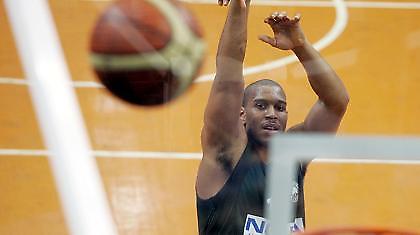 Μπάξτερ: «Ελπίζω να δικαιώσω τις προσδοκίες»