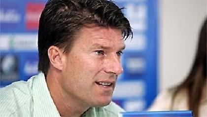 Λάουντρουπ: «Πρώτα το πρωτάθλημα, μετά η ΑΕΚ»