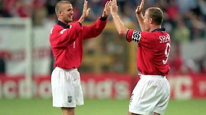 Σίρερ: «Πρέπει να σταματήσει από την εθνική ο Μπέκαμ»