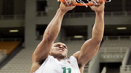 Μπάξτερ: «Έτοιμος να βοηθήσω»