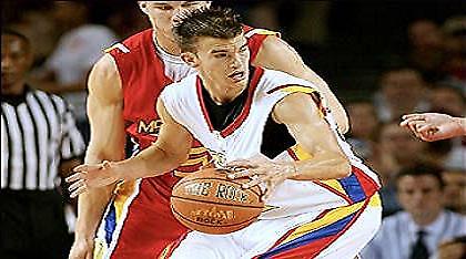 Νίκη για Καλάθη