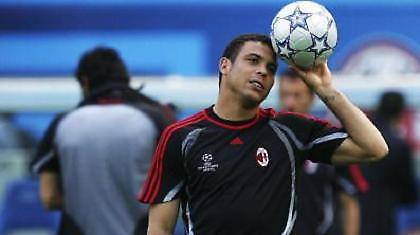 Μπερλουσκόνι: «Θα επιστρέψει ο Ρονάλντο»