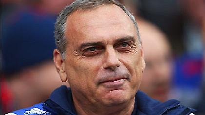 Γκραντ: «Να προσέξουμε τον Ολυμπιακό»