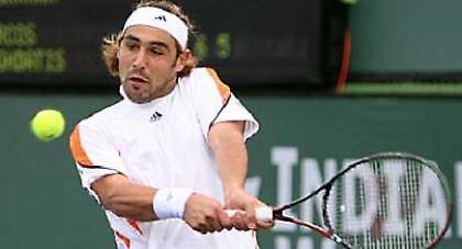 Πτώση τεσσάρων θέσεων για Παγδατή