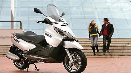 Συμπαγές και ευέλικτο το νέο Piaggio X7…