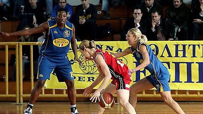 A1 γυναικών: Παρέμειναν στην κορυφή οι Εσπερίδες