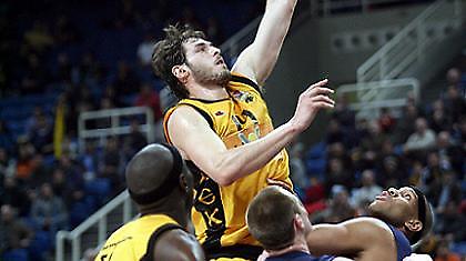 Αυτοκινητικό ατύχημα για τον Χαρίση και τον φροντιστή της ΑΕΚ