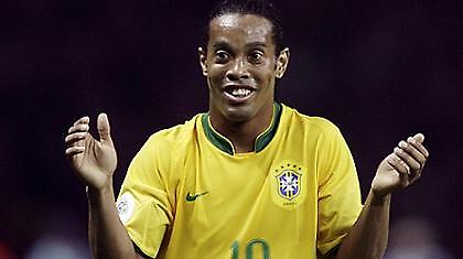 Ροναλντίνιο: «Οι φίλοι της Μπαρτσελόνα ξέρουν»