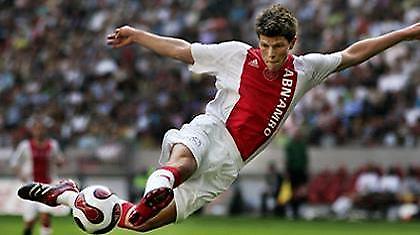 Eredivisie: «Σφαλιάρα» για Αϊντχόφεν, τεσσάρα ο Άγιαξ