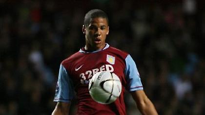 «Νοκ άουτ» ο Ντέιβις