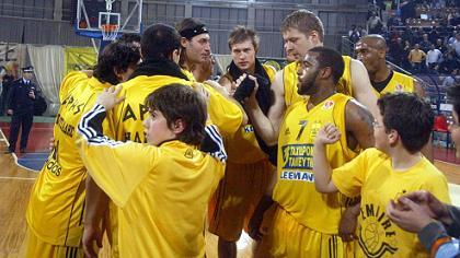 Αδιάφορος, αλλά... γηπεδούχος