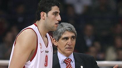 Μπουρούσης: «Το μυαλό μας στον Κολοσσό»