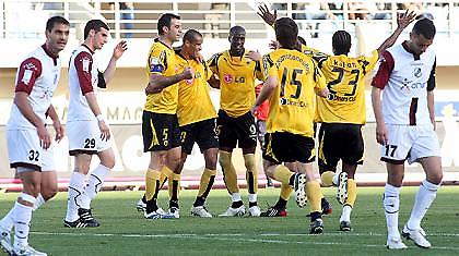 «Τεσσάρα» με… βοήθεια