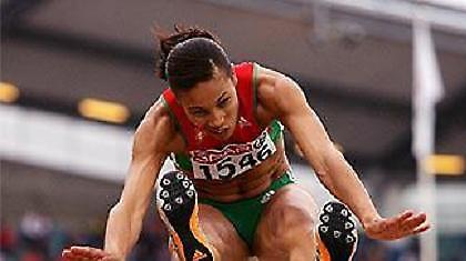 Πρώτη με «περιπέτειες»…