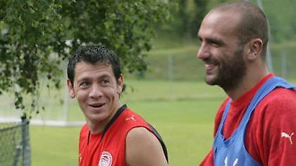 Ξεκουράζει βασικούς, βάζει… νέους