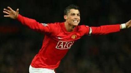 Premier League: Τα «φώτα» σε Μάντσεστερ και Λονδίνο