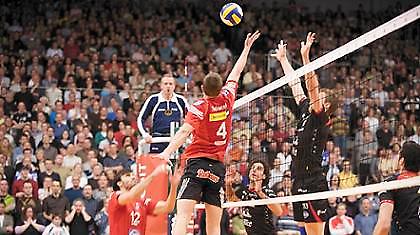 Ξεκινάει η γιορτή με φόντο την κούπα