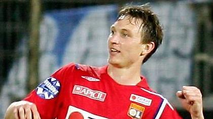 Έβερτον καλεί Κάλστρομ