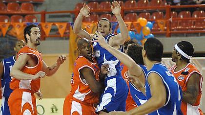 «Τρίποντη» σωτηρία